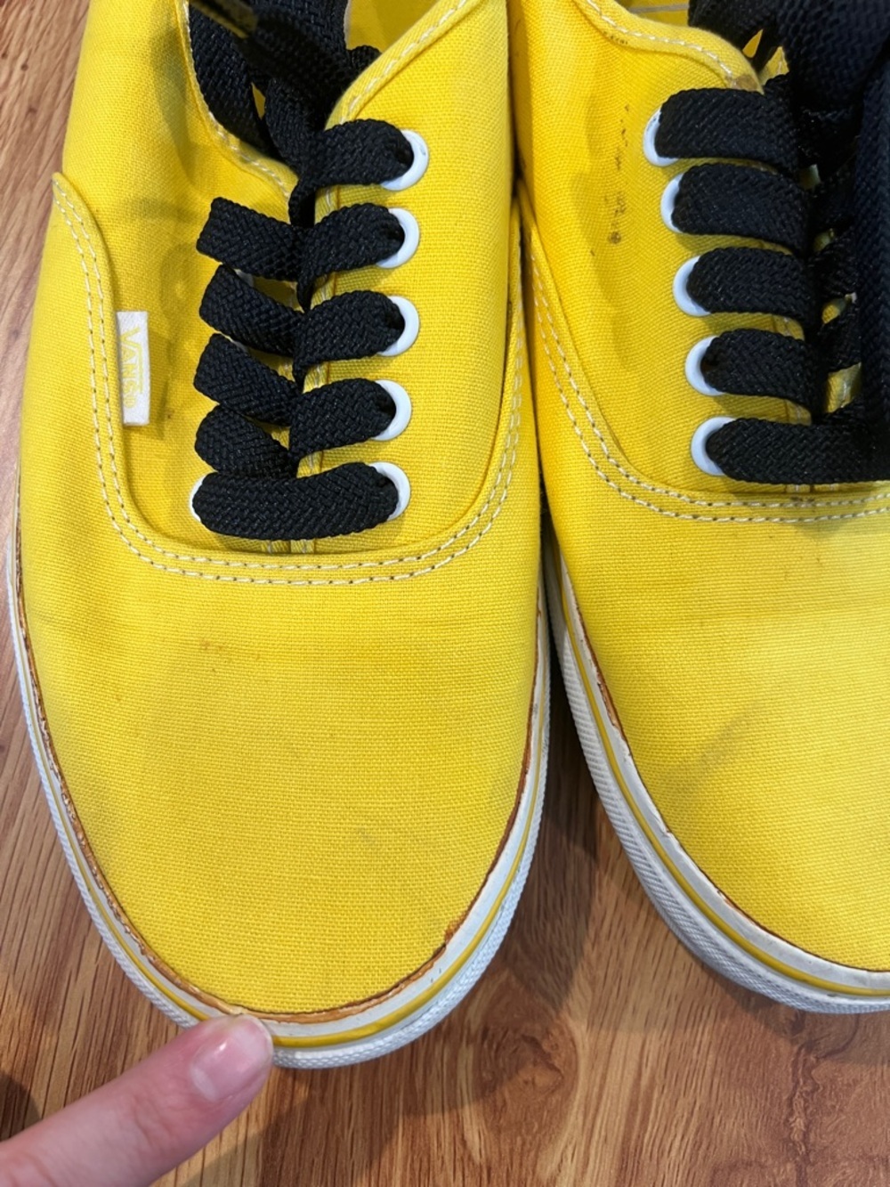 Vans Yellow Canvas Sneakers with Black Laces - Picture 2 of 6